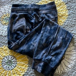 Lululemon EUC Ready to Rulu joggers size 12 blue/gray tie dye. Inseam 28”.